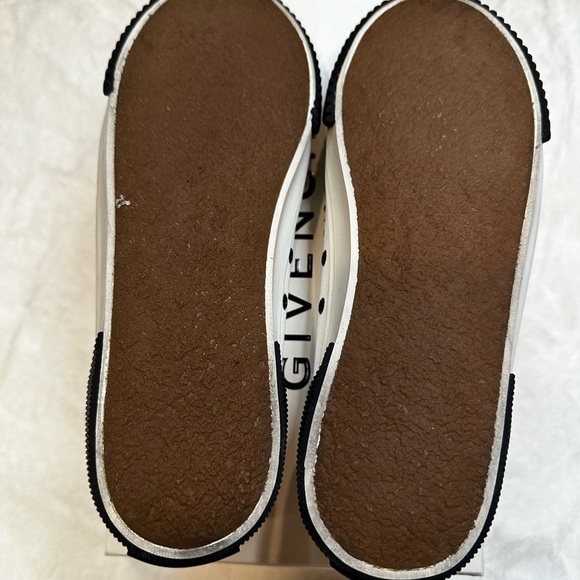 Givenchy Black and White Sneaker brand new with box - Picture 7 of 9